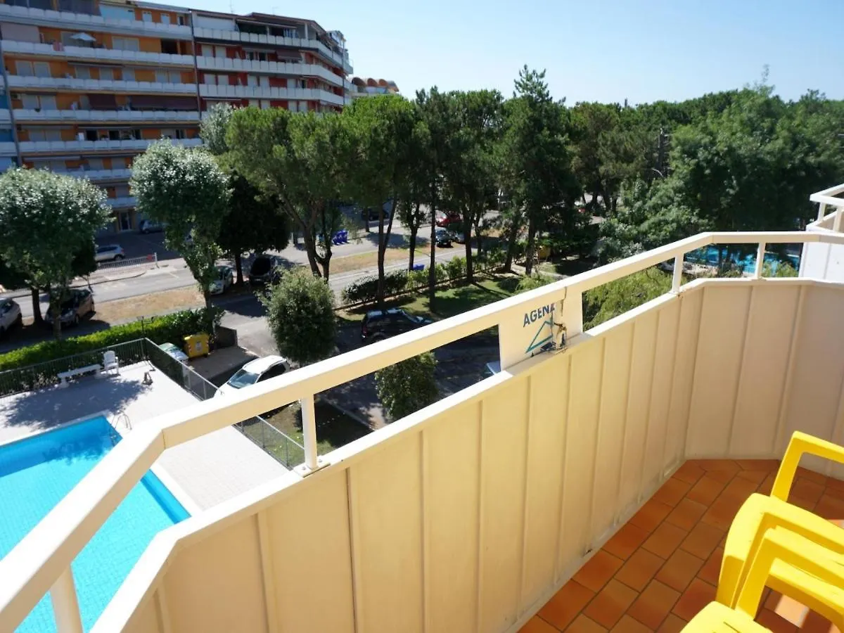 Cozy Flat In A Residence With Shared Pool Porto Santa Margherita di Caorle 0*,  Italië