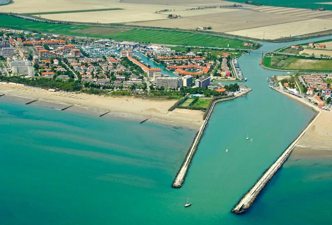 Cozy Flat In A Residence With Shared Pool Porto Santa Margherita di Caorle